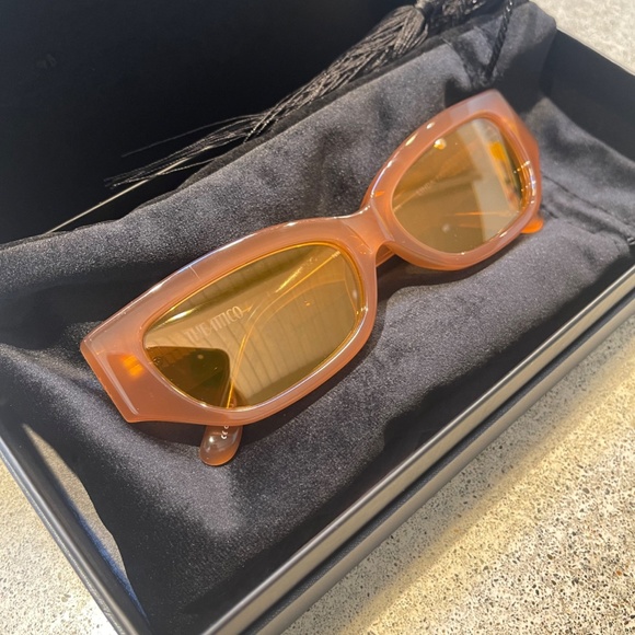 The Attico Vanessa Sunglasses- Never Worn! - Picture 9 of 9